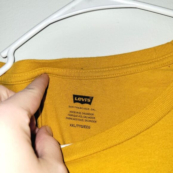 Levi's Men's Mustard Yellow Tiger T-Shirt XXL - Picture 3 of 7